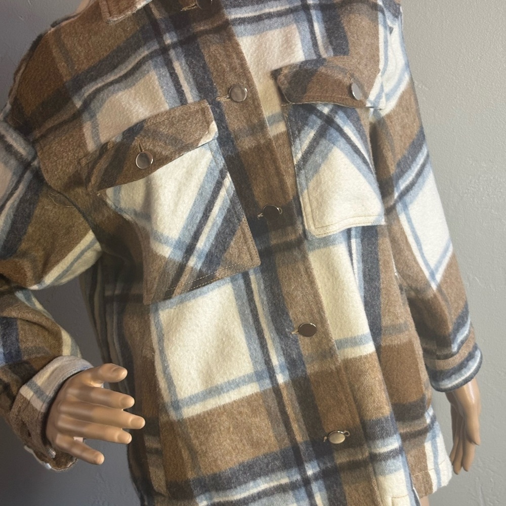 ZARA Plaid Shacket White Tan Navy Blue Flannel Shirt Jacket Women's Size Small